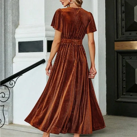 Luxe Velvet Smocked Ruched Butterfly Sleeve Wedding Evening Party Formal Dress - Picture 3 of 4